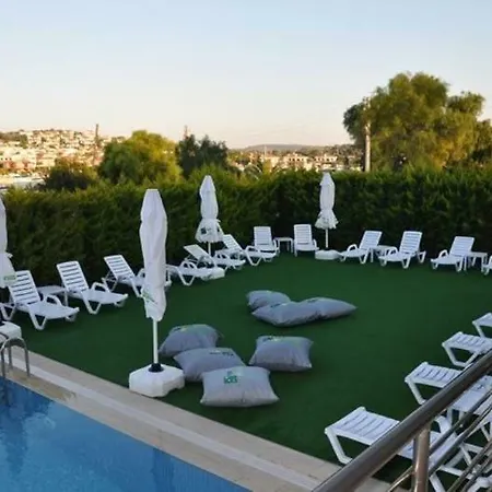 Suena Otel Çeşme